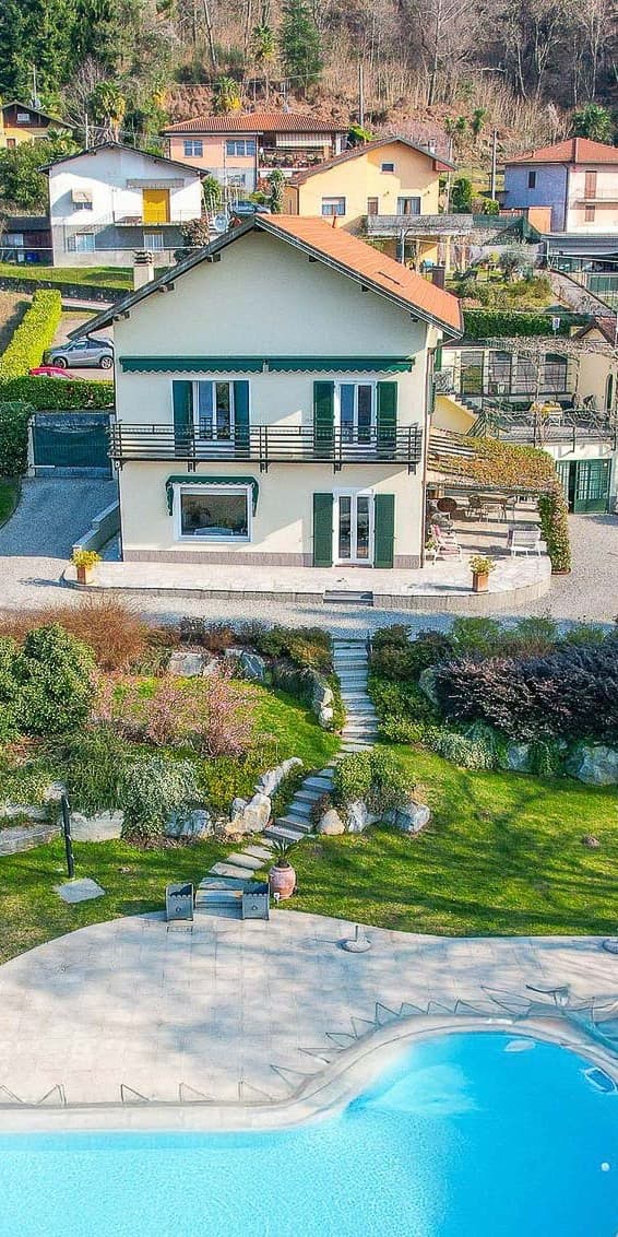 Villa con Piscina a Porto Valtravaglia, Lago Maggiore