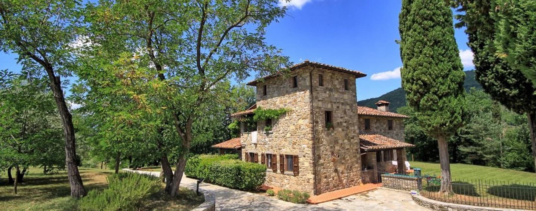 Casale storico ristrutturato a Chiusi della Verna, Toscana