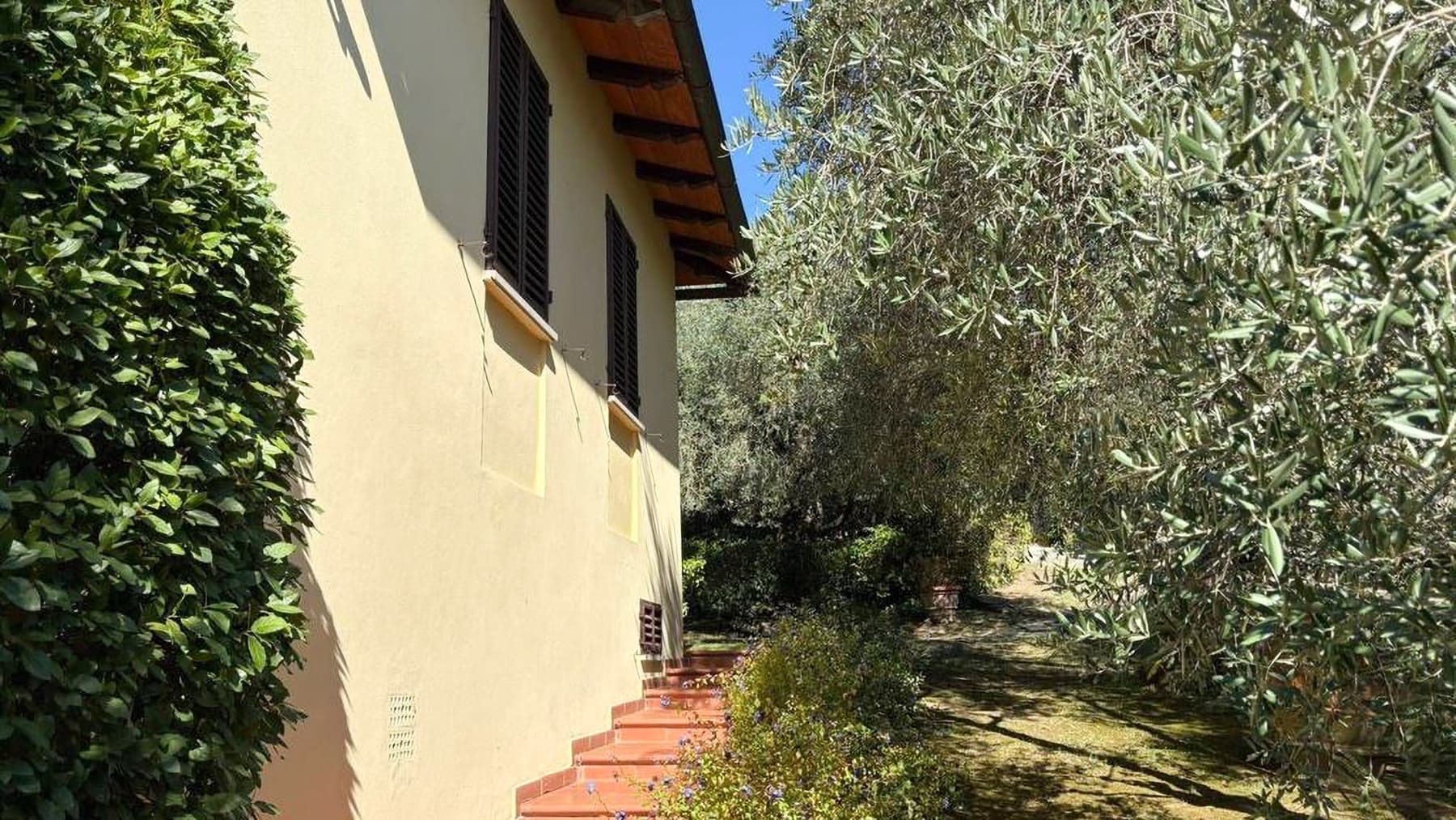 Spacious Villa with Garden in Florence, Tuscany