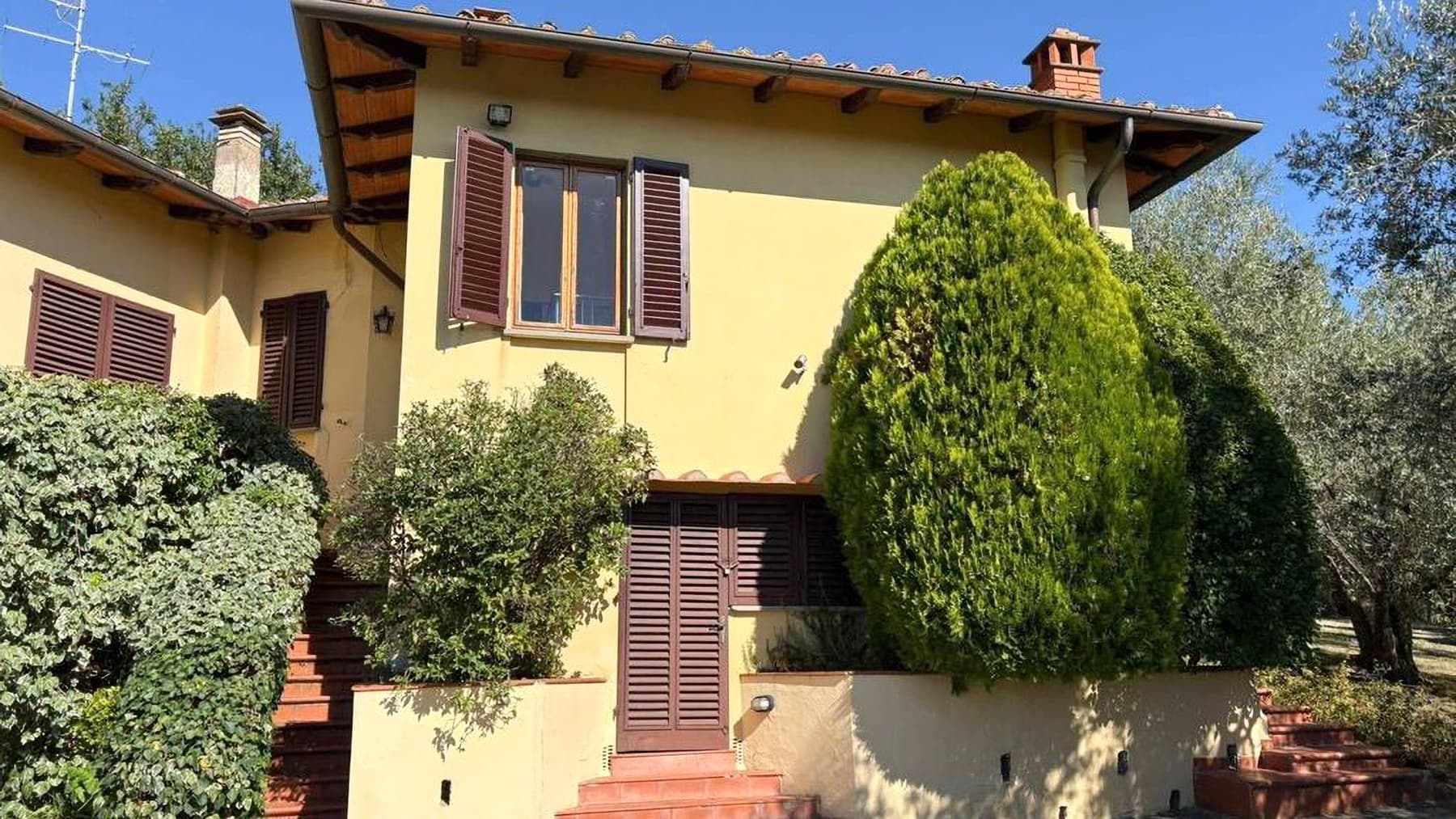 Spacious Villa with Garden in Florence, Tuscany