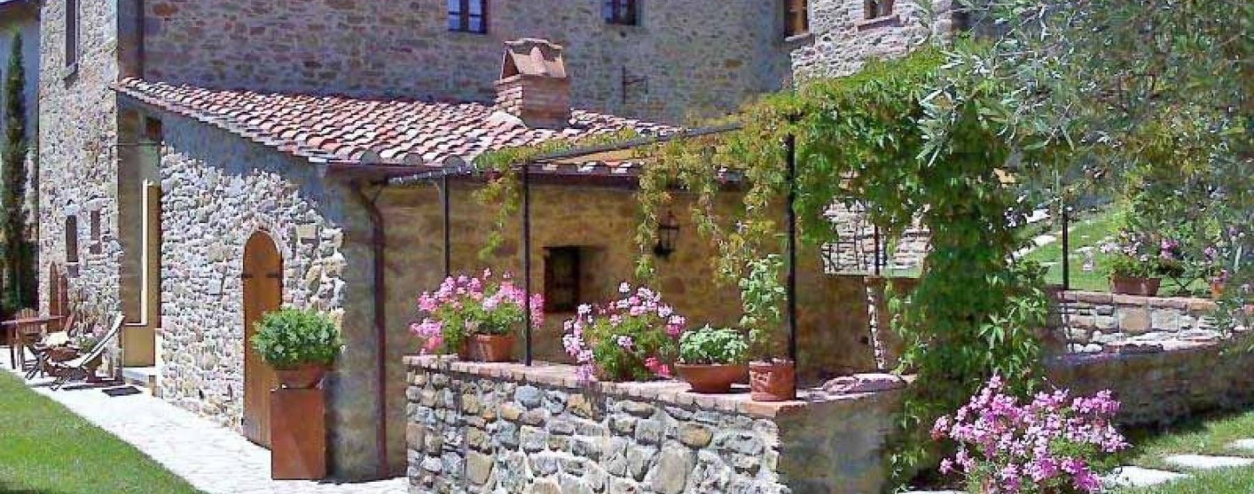 Casale toscano con piscina a Cortona, charme unico