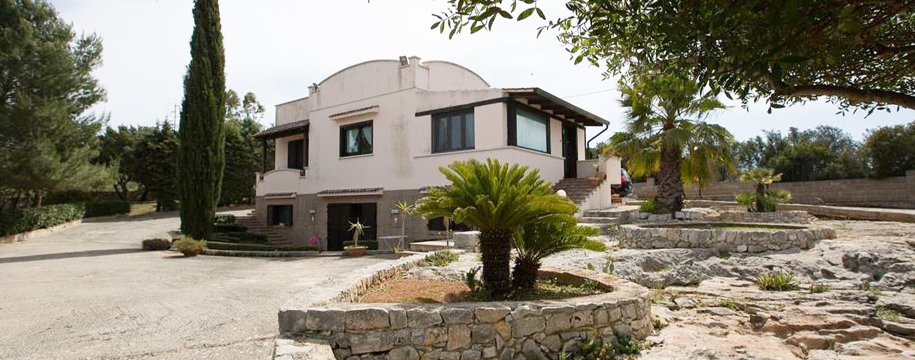 Charming Villa in Ostuni, Puglia's Enchanting Gem