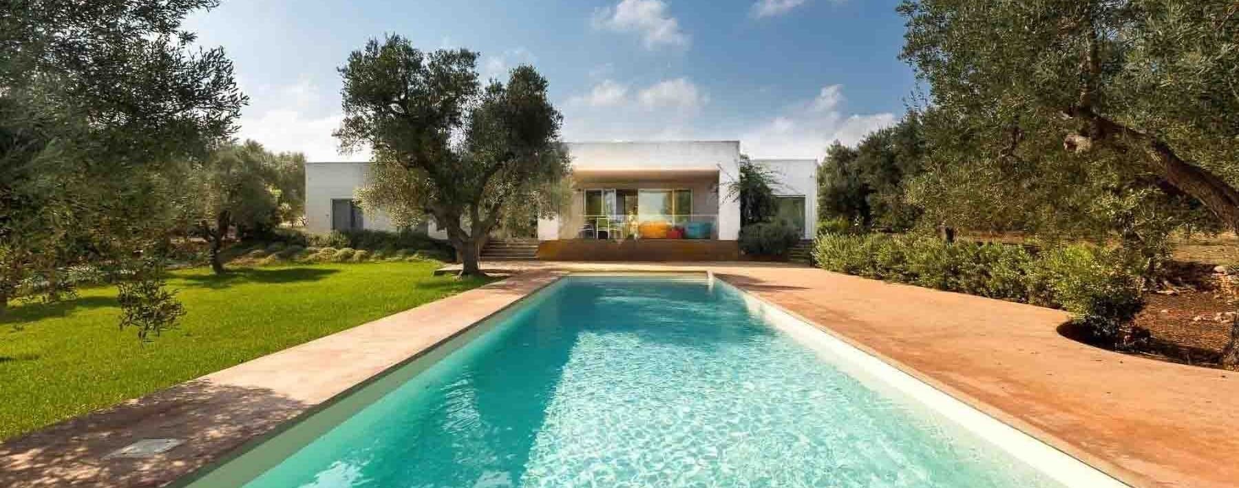 Villa esclusiva tra ulivi e mare a Carovigno, Puglia