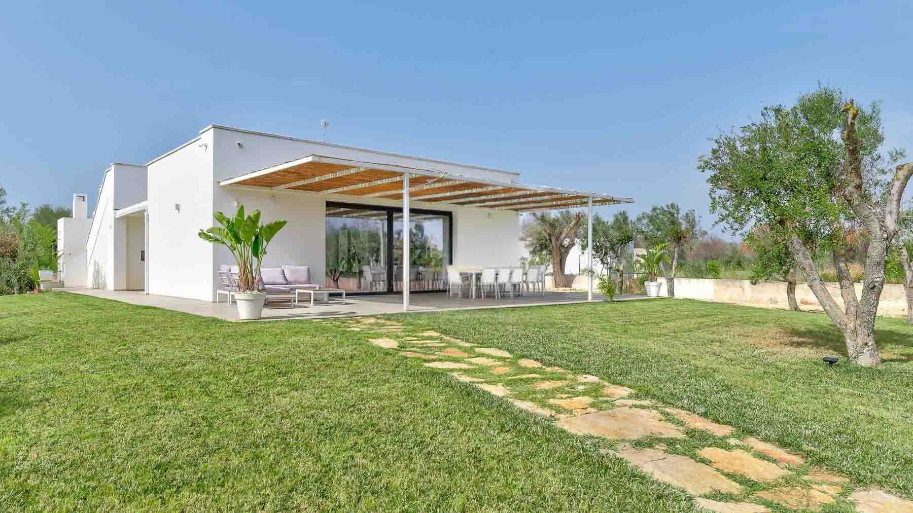 Villa Marea con Piscina a San Vito dei Normanni, Puglia