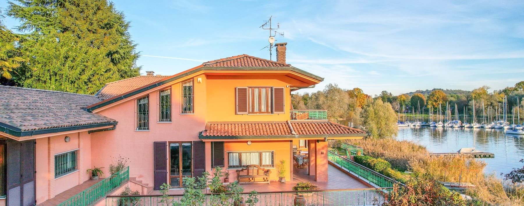 Charming Villa in Cantone, Lombardy