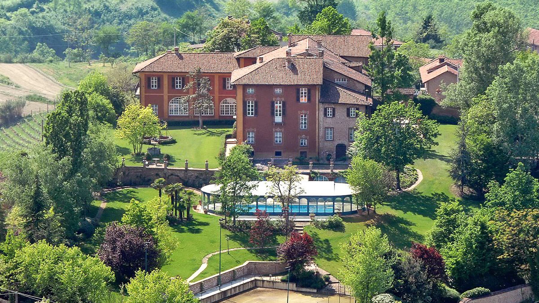 Villa storica con parco e piscina a Orsara Bormida