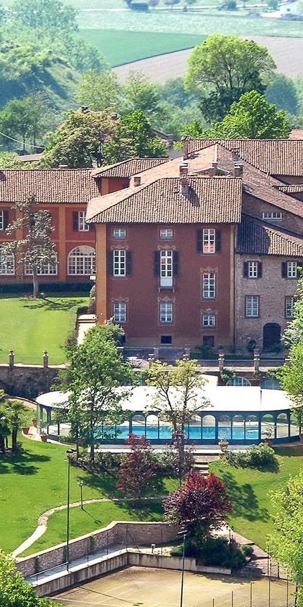 Villa storica con parco e piscina a Orsara Bormida