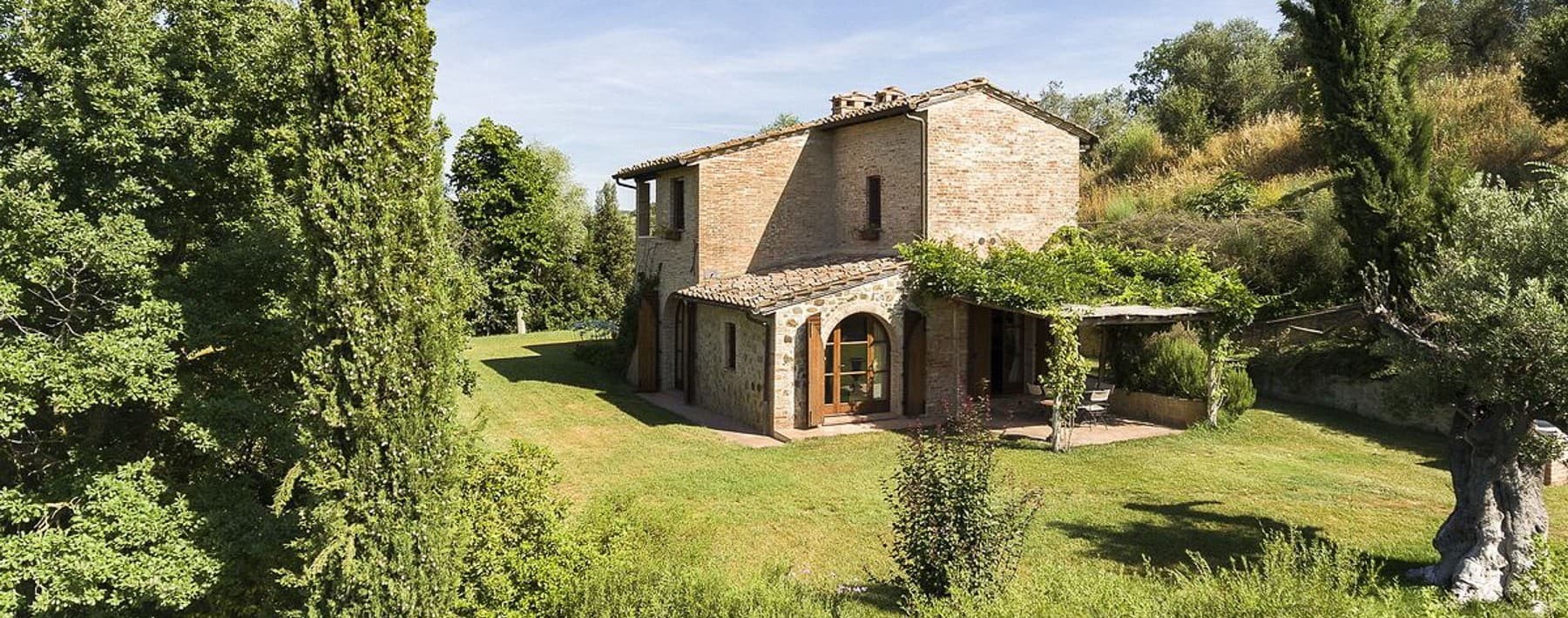 Casale con piscina nella Toscana, Gracciano, 140 mq