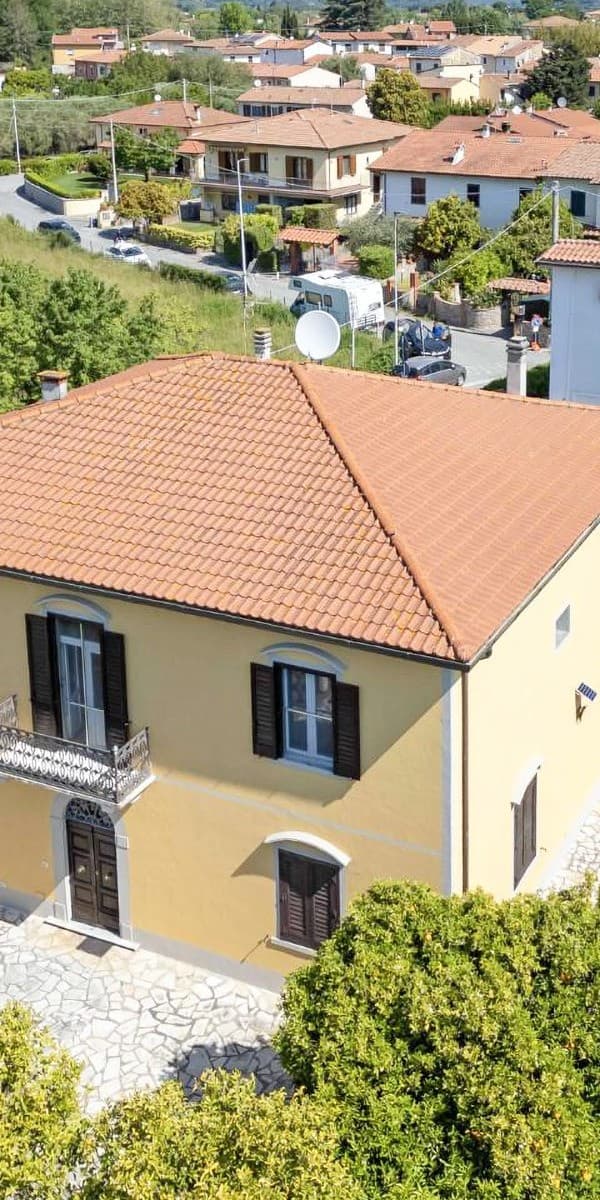 Villa elegante a San Giuliano Terme, Pisa