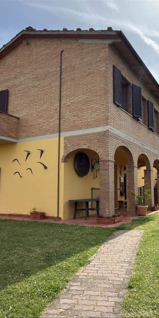 Charming Country House in Tuscany's Montepulciano Hills