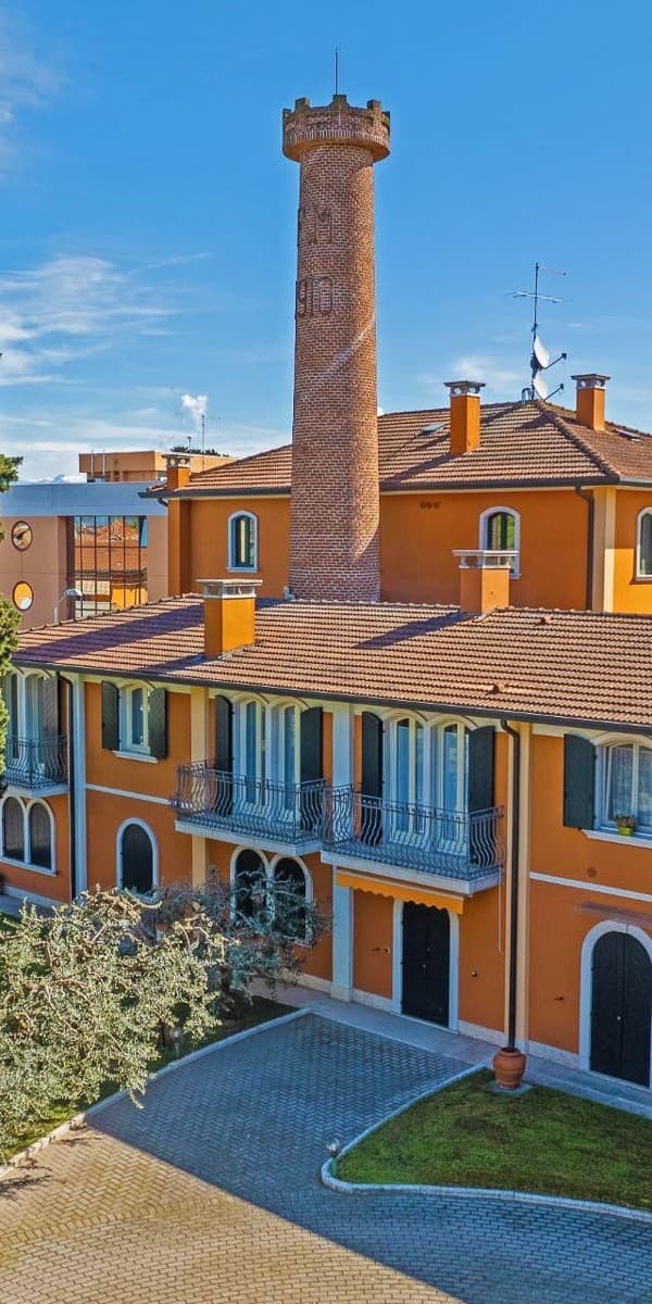 Palace in Castelnuovo del Garda, Lake Garda, Veneto