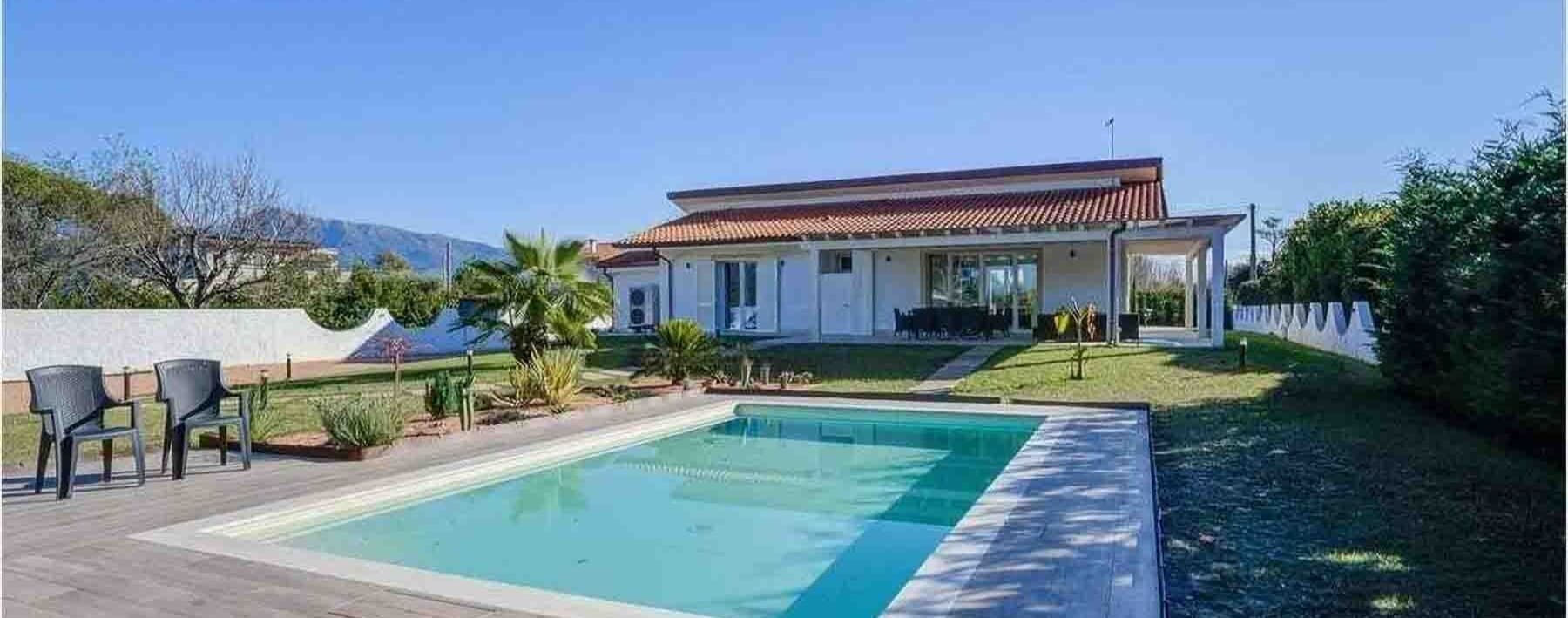 Charming Villa in Versilia, Pietrasanta, Tuscany