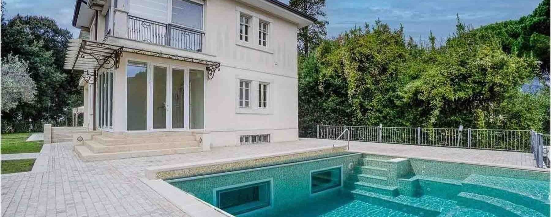 Elegant Villa in Versilia, Camaiore - Tuscany