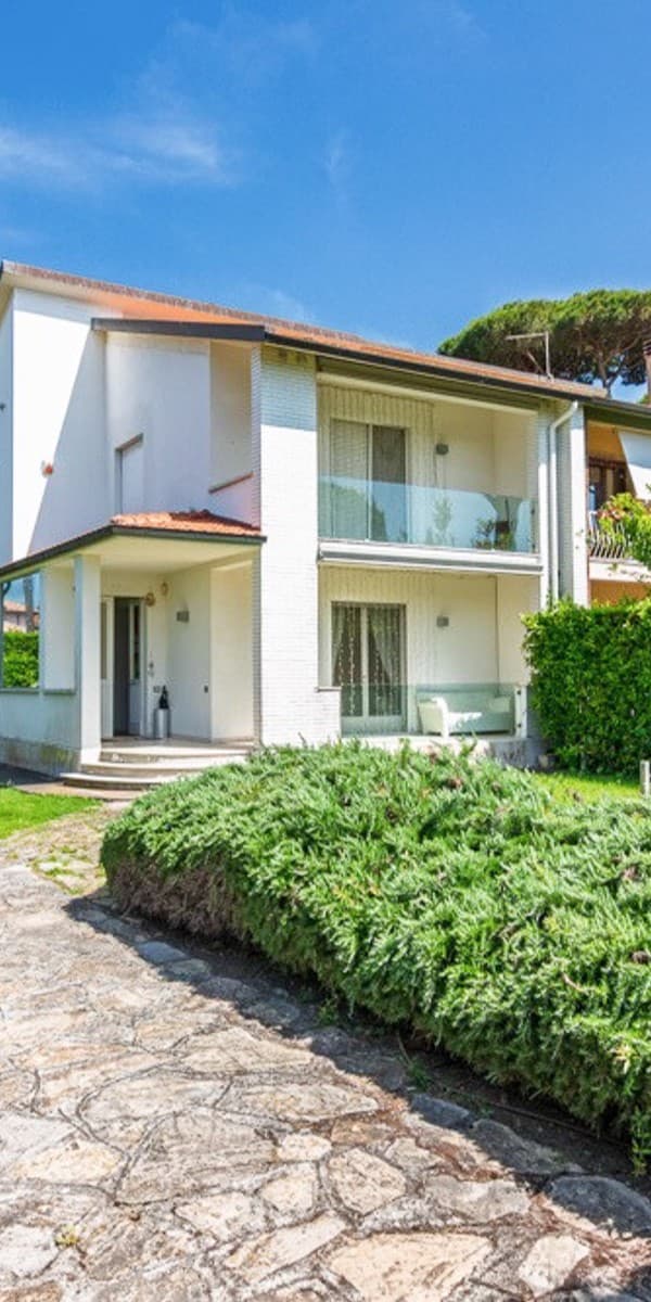Elegant Villa in Marina di Pisa, Tuscany