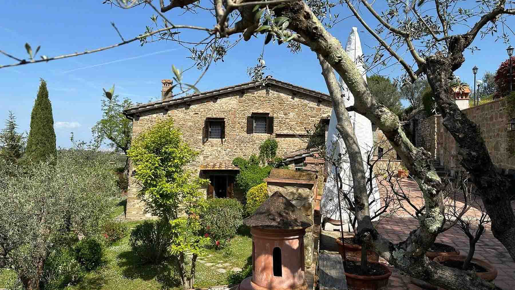 Charming Villa in Osteria Nuova, Tuscany