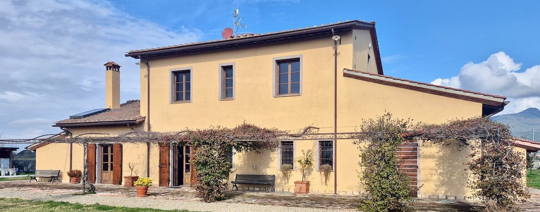 Charming Rustic House in Vicopisano, Tuscany