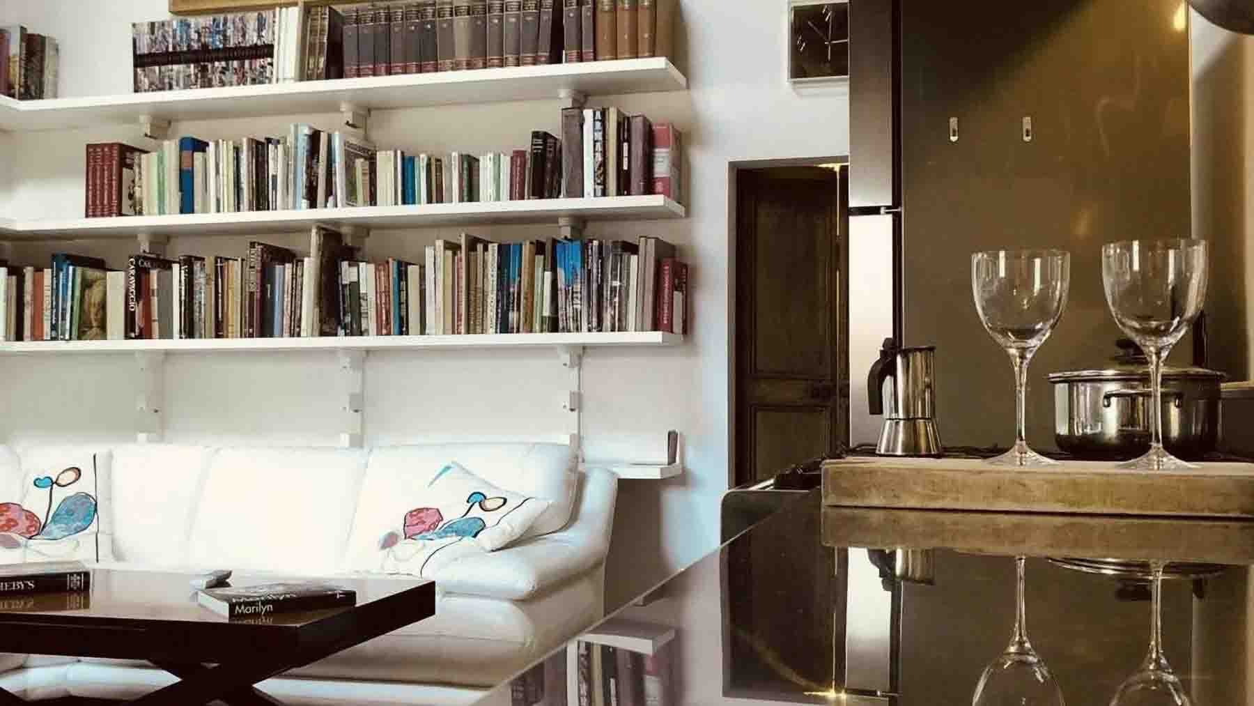 Appartamento elegante lungo il Lungarno a Firenze