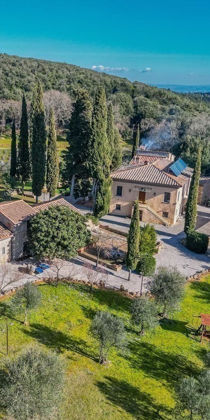 Agriturismo di Lusso a San Gimignano, 800 mq di Eleganza
