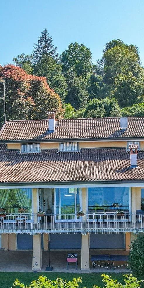 Villa panoramica a Meina, vista Lago Maggiore