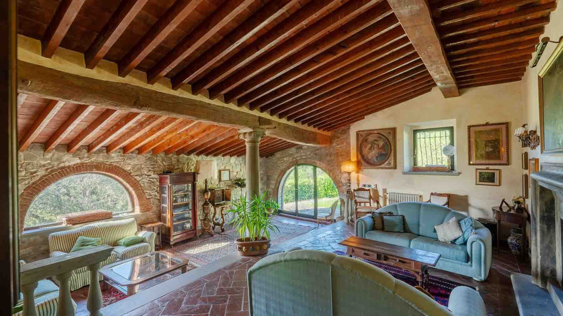 Colonica storica immersa nelle colline di Fiesole
