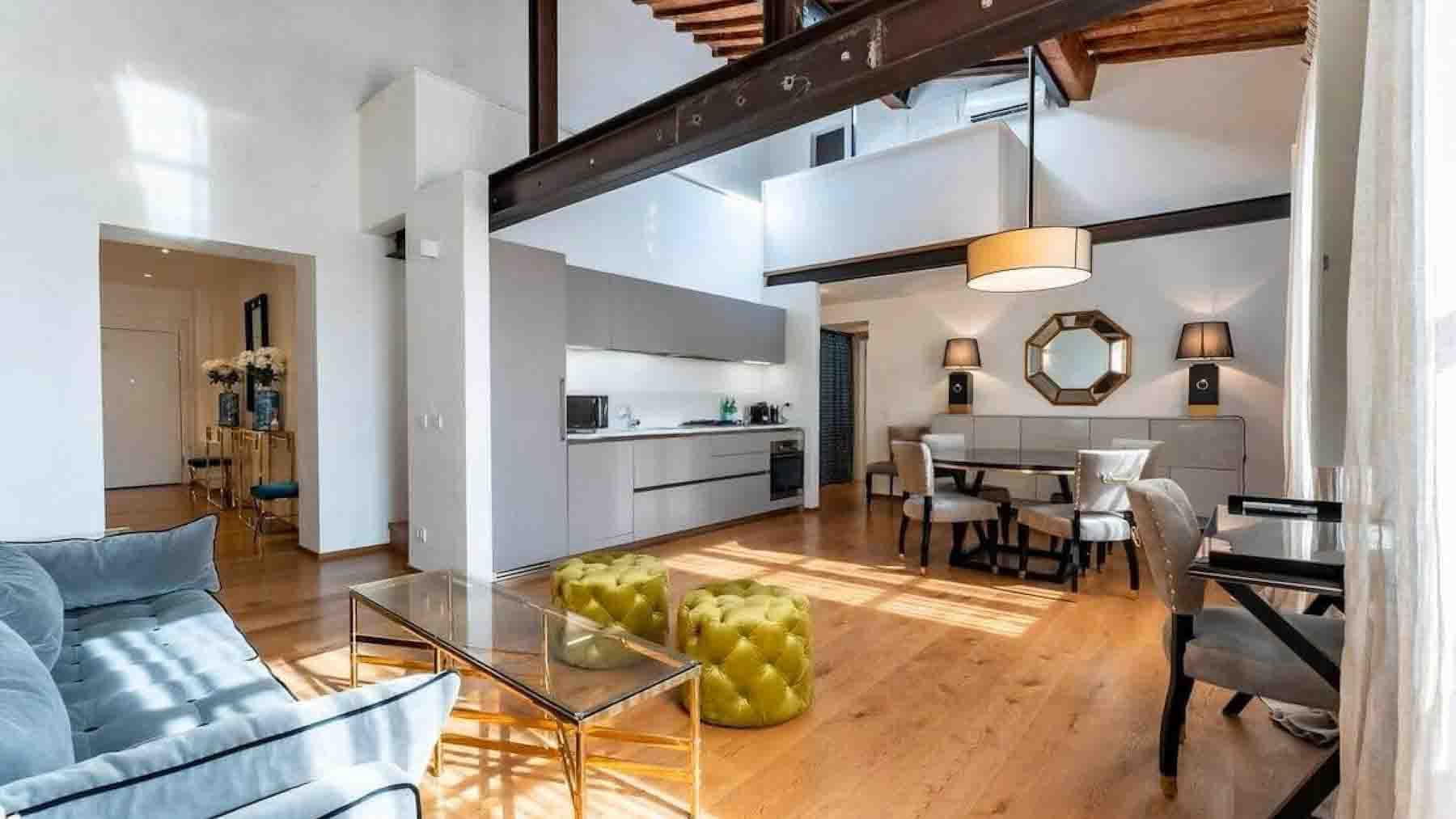 Appartamento Elegante con Giardino a Firenze
