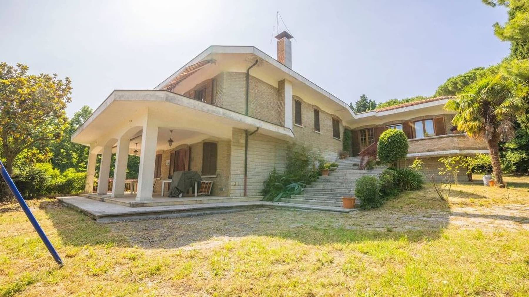 Charming Villa in Canneti, Marche Region