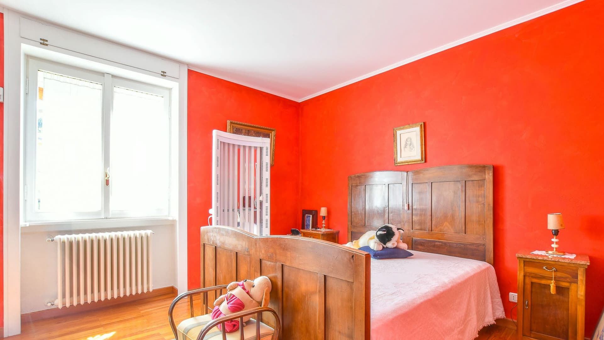 Villa with Lake Maggiore Views in Porto Valtravaglia