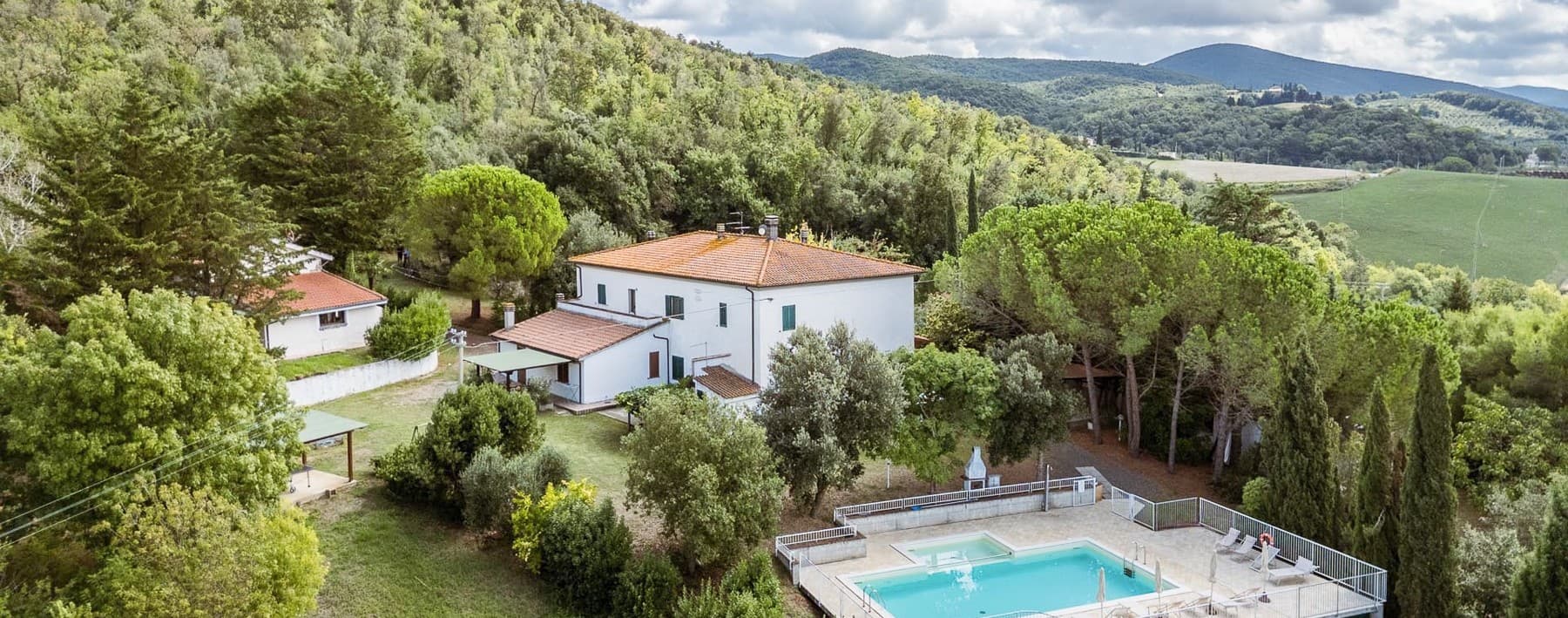 Charming Agritourism Retreat in Santa Luce, Tuscany