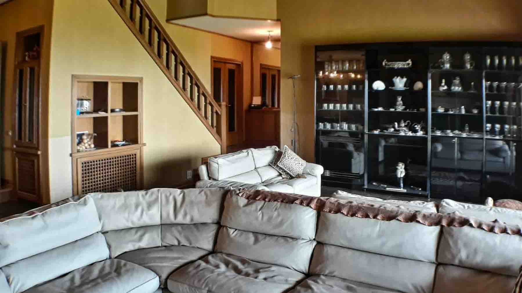 Spacious Villa with Pool in Arizzano, Piedmont