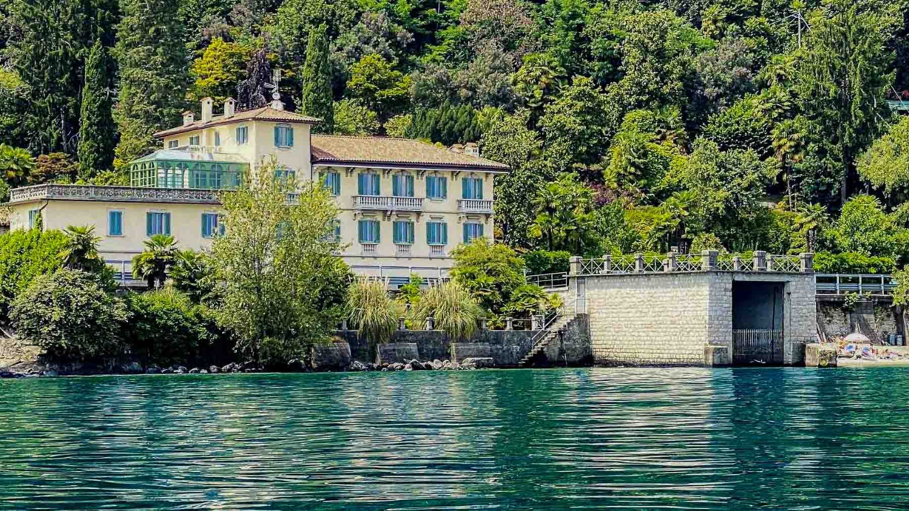 Villa in Oggebbio with Stunning Lago Maggiore View
