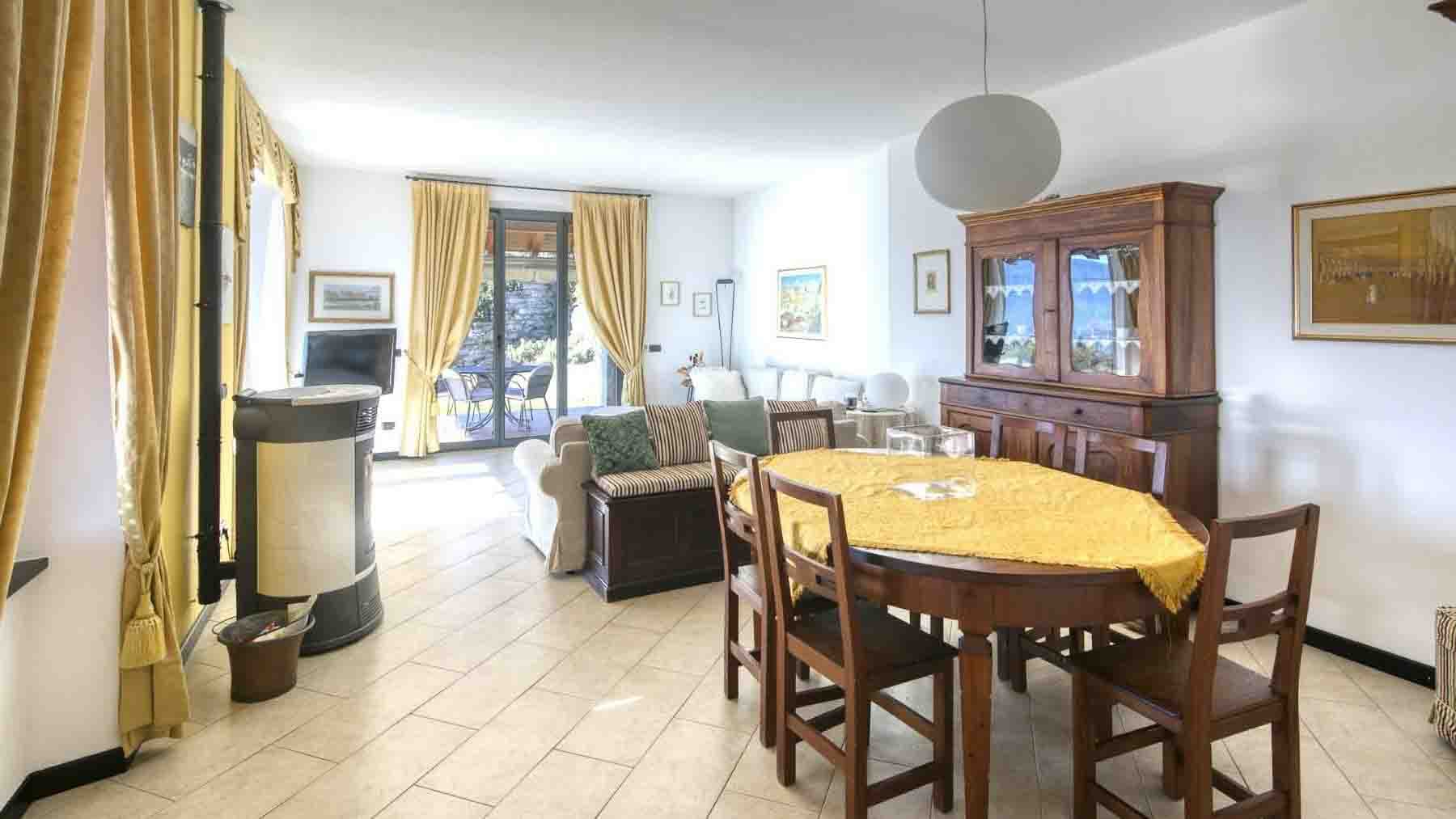 Villa storica a Oggebbio, vista Lago Maggiore