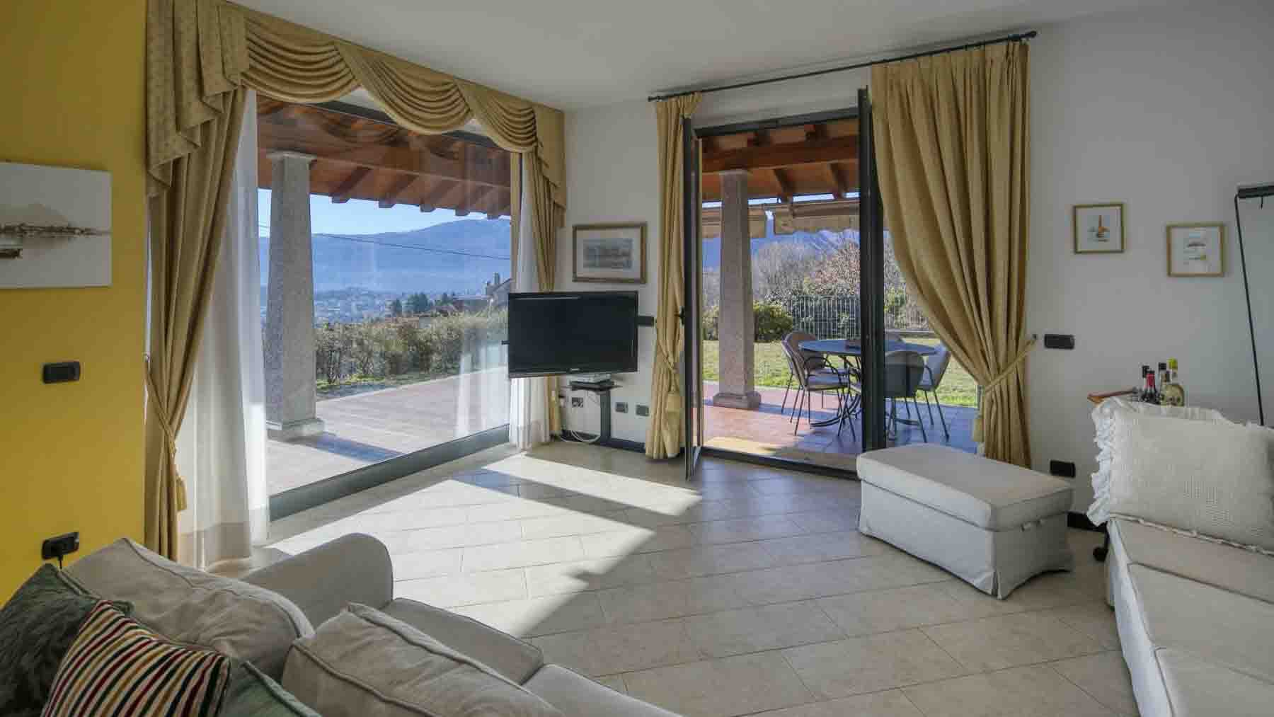 Villa storica a Oggebbio, vista Lago Maggiore