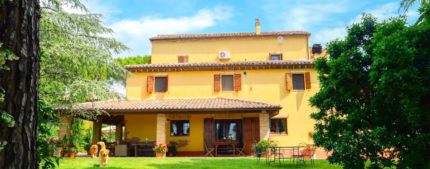 Villa esclusiva con piscina e giardino a Osimo