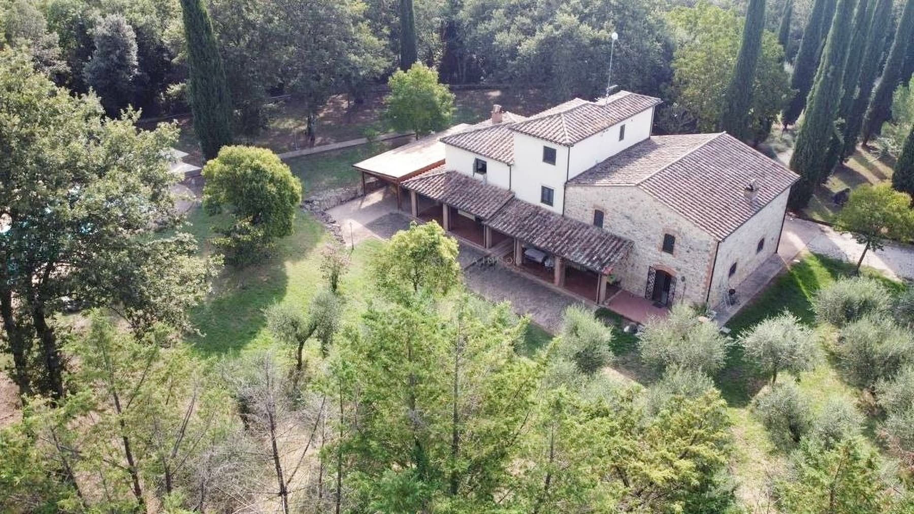 Casale con piscina nel cuore dell'Umbria, ad Amelia