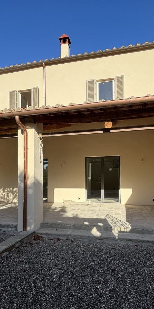 Villa elegante tra le colline di Firenze