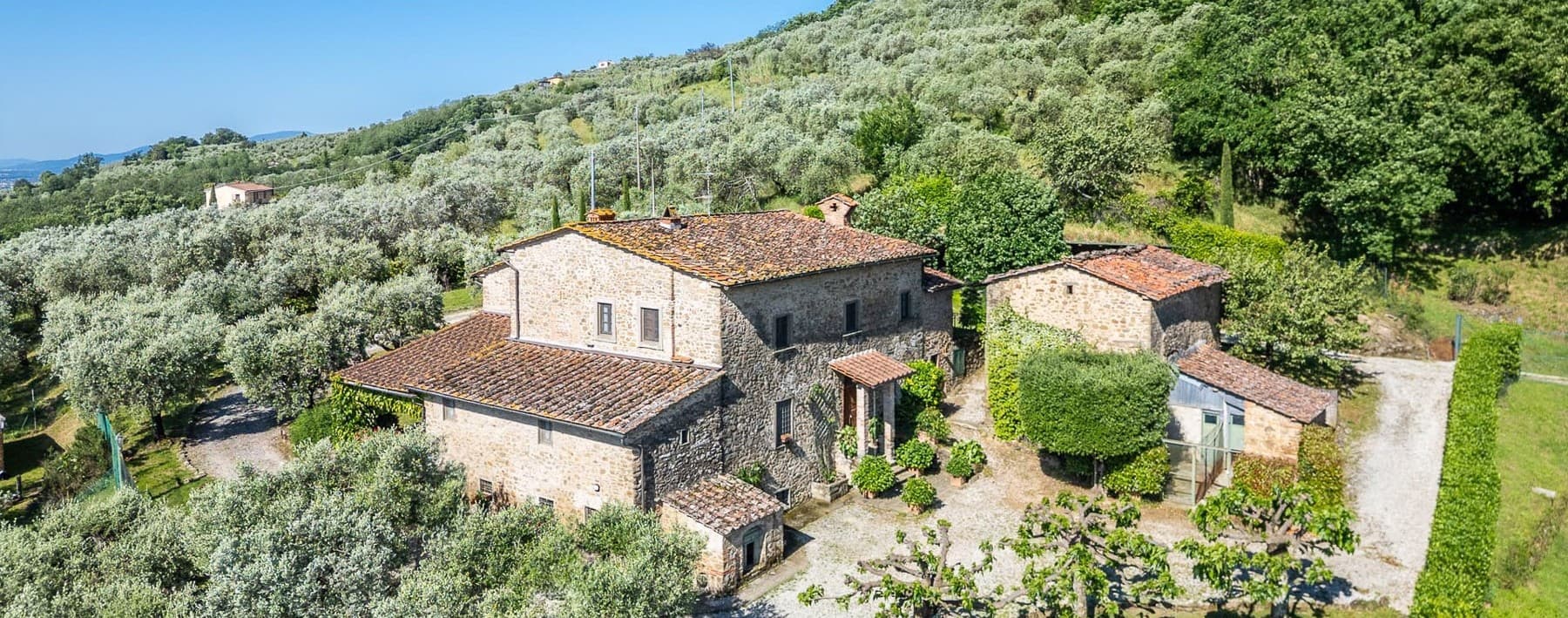 Casale toscano con uliveto a Serravalle Pistoiese