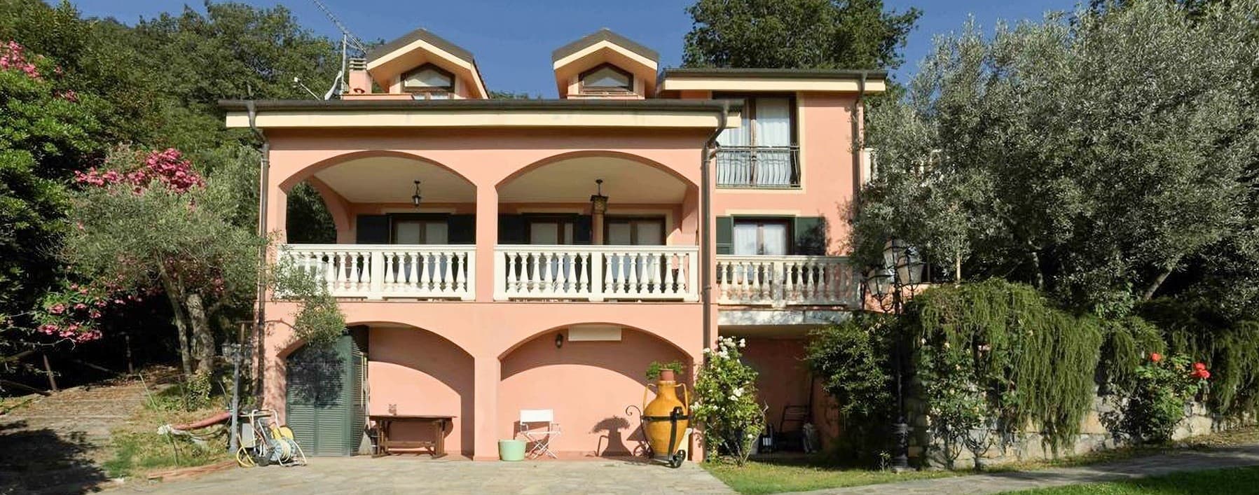 Villa esclusiva nel cuore di Alassio, 220 mq di charme
