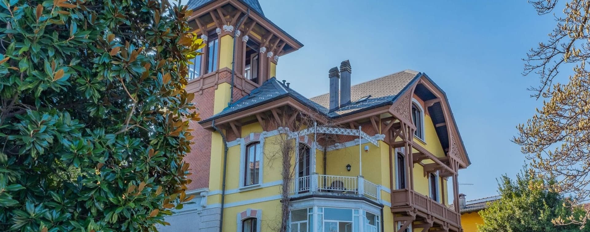 Villa in Porto Valtravaglia, Lago Maggiore, Lombardy