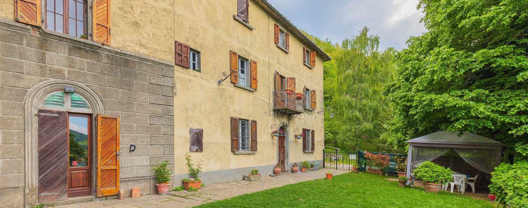 Villa storica a Prunetta, nel cuore della Toscana