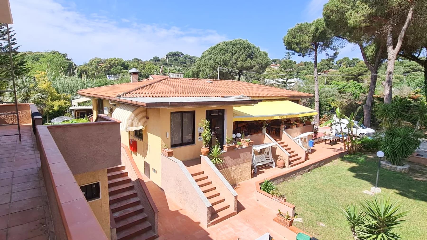 Albergo con giardino privato a Naregno, Toscana