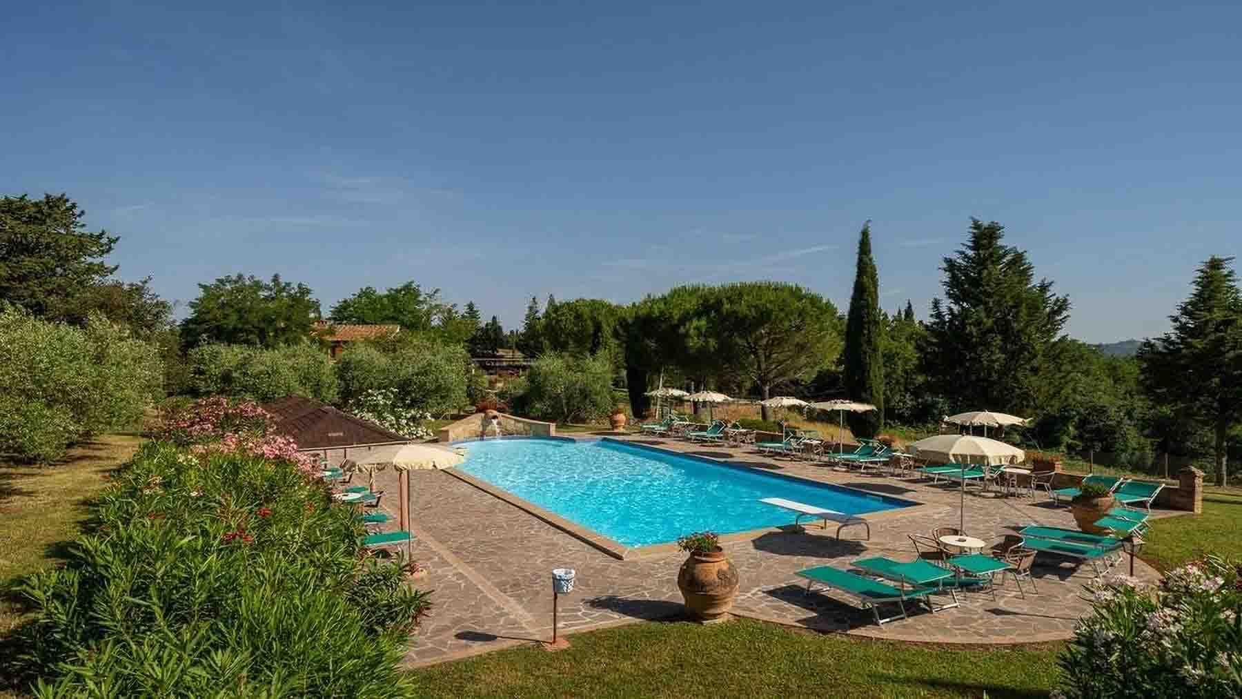 Villa con piscina e giardino privato a Peccioli, Toscana