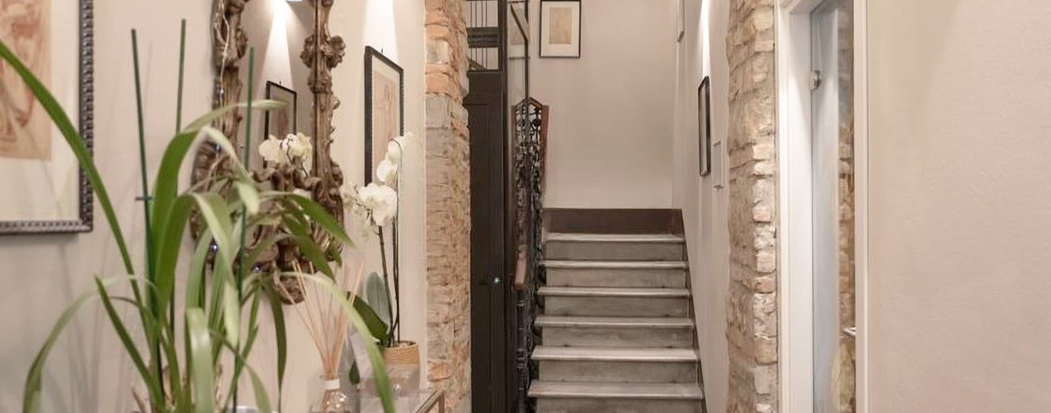 Elegant Villa with Pool in Florence, Tuscany
