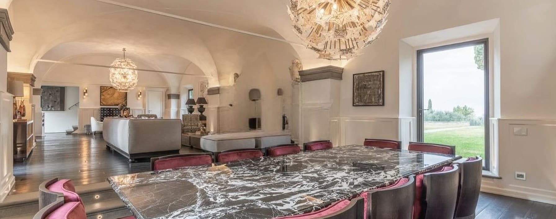 Elegant Villa in Florence's Scenic Countryside