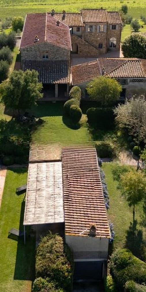 Villa storica ad Asciano, cuore della Toscana