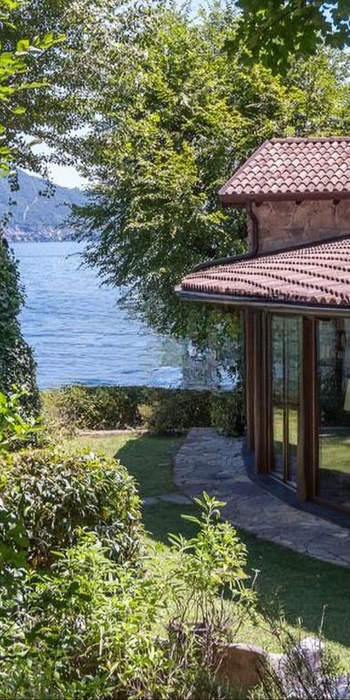 Villa elegante a Riva, Lago di Como, 120 mq di lusso