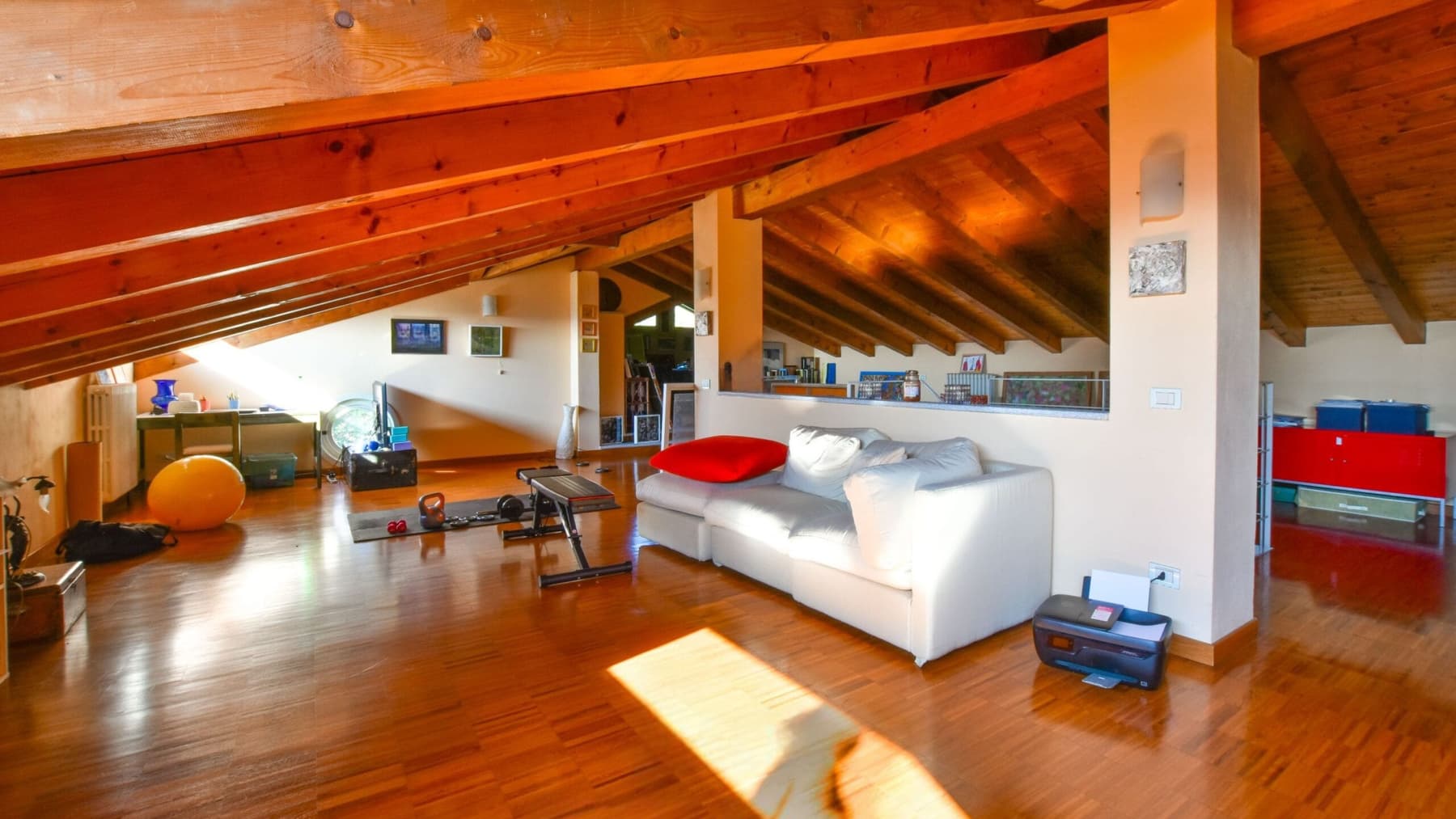 Villa storica con piscina e giardino privato a Varese