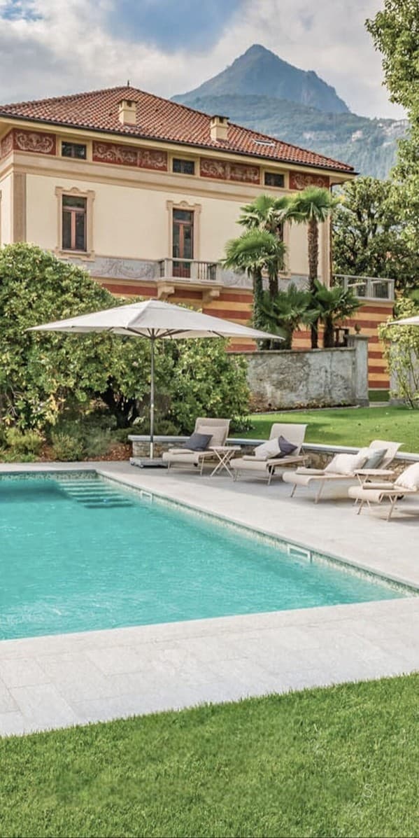 Luxury Villa on Lake Maggiore, Piemonte Tranquility