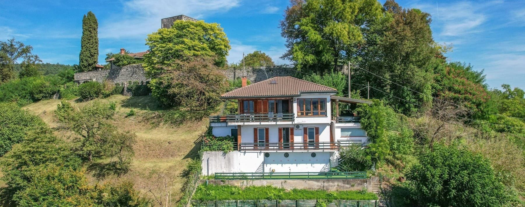 Villa panoramica a Lisanza, vista Lago Maggiore