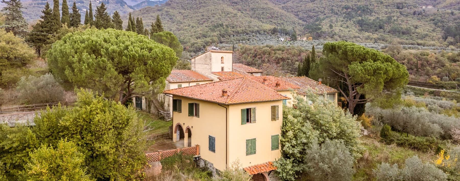 Casale Toscano con Vista Panoramica a Loro Ciuffenna