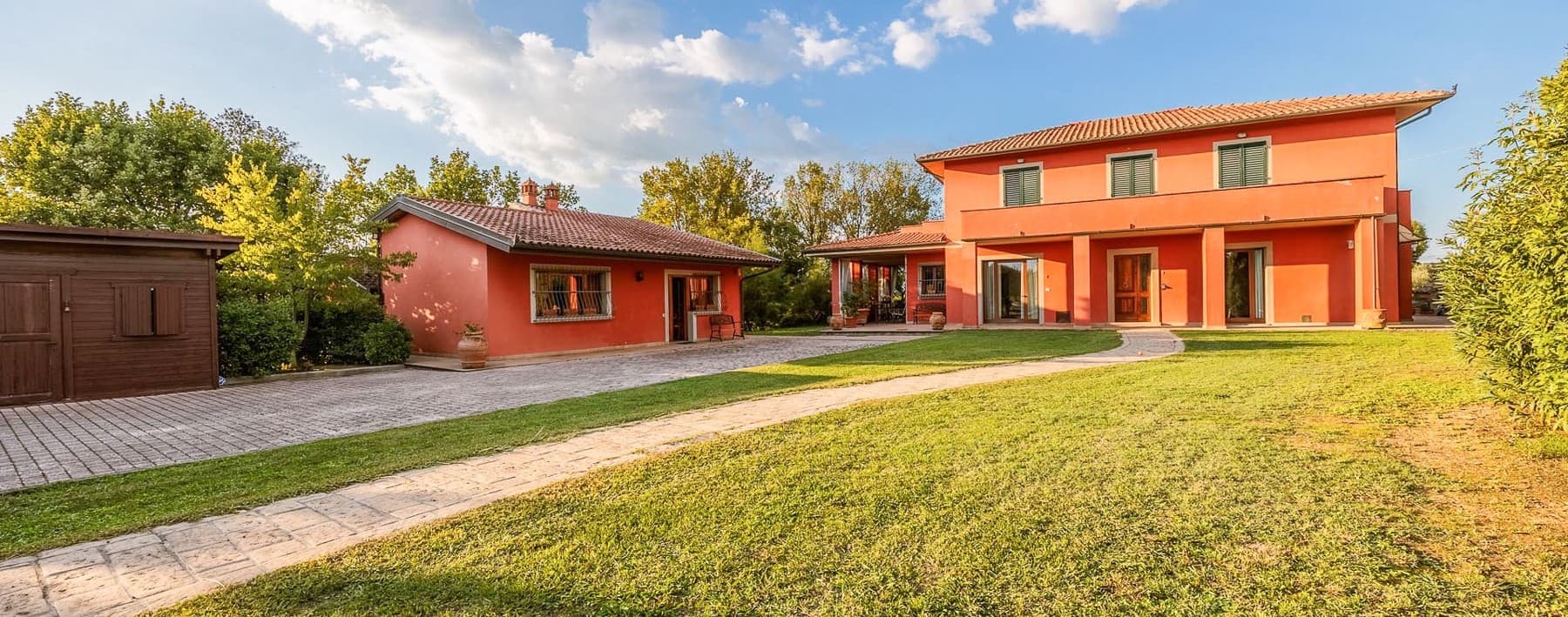 Villa con Piscina e Vista in Toscana